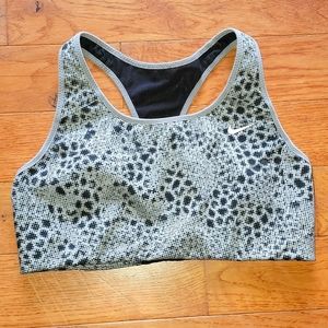 3/$15 Nike Dri Fit Racerback Sports Bra Wireless Pull over Size M Black & Gray